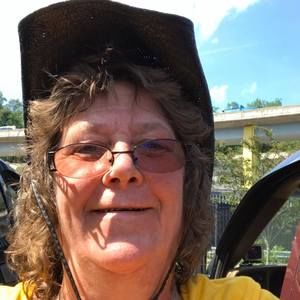 Meet your Posher, Becky